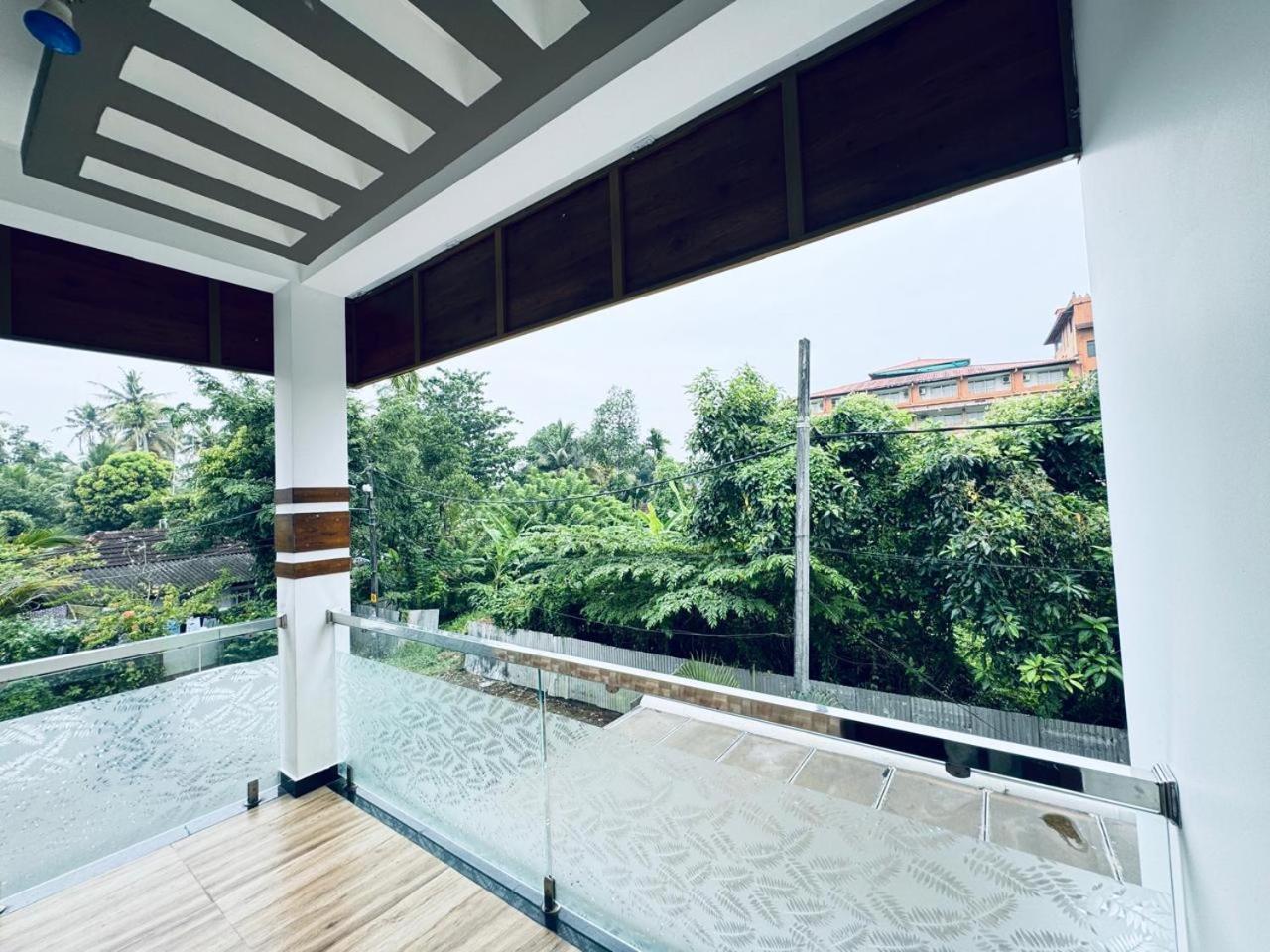 Venice Rosedale Alappuzha Exterior foto